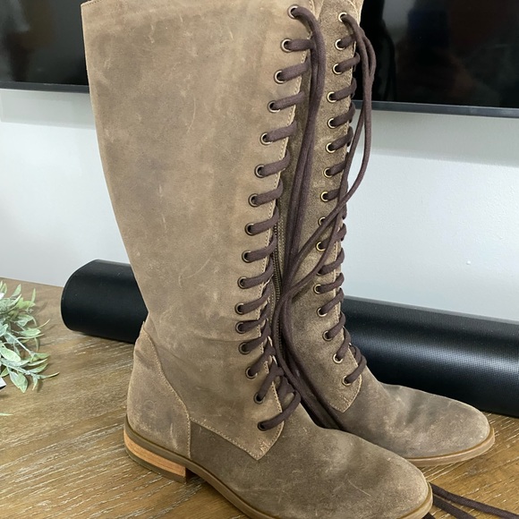 Born Devina Boots - Picture 4 of 5